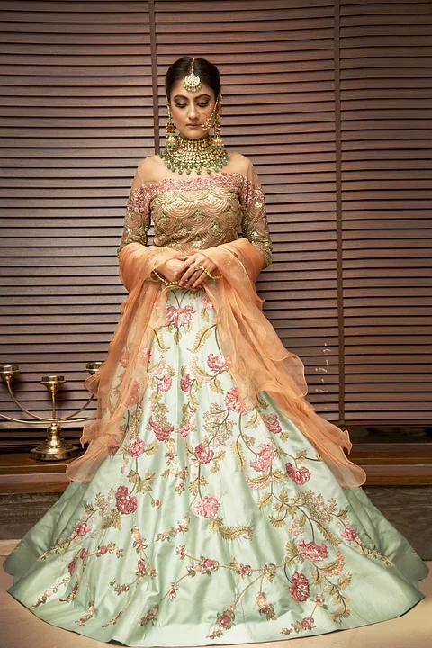 <span  class="uc_style_uc_tiles_grid_image_elementor_uc_items_attribute_title" style="color:#ffffff;">model-4255849_960_720</span>