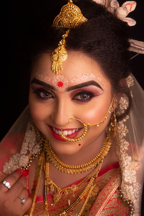 <span  class="uc_style_uc_tiles_grid_image_elementor_uc_items_attribute_title" style="color:#ffffff;">wedding-5821098_960_720</span>